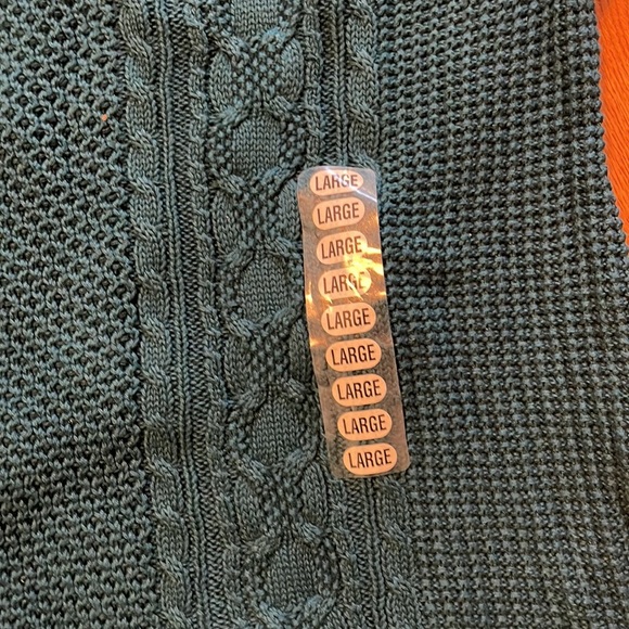 Deep teal sweater. - Picture 3 of 4